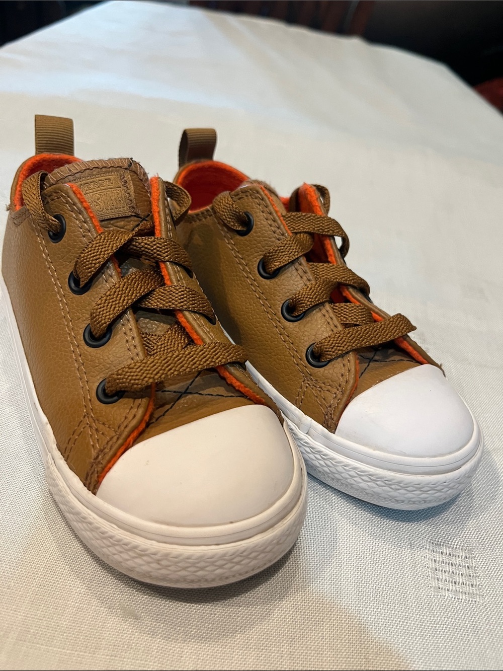 Converse All Star Sneakers size 9 Kids